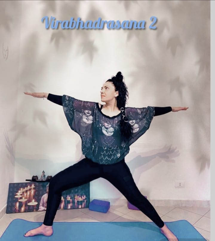 Virabhadrasana 2